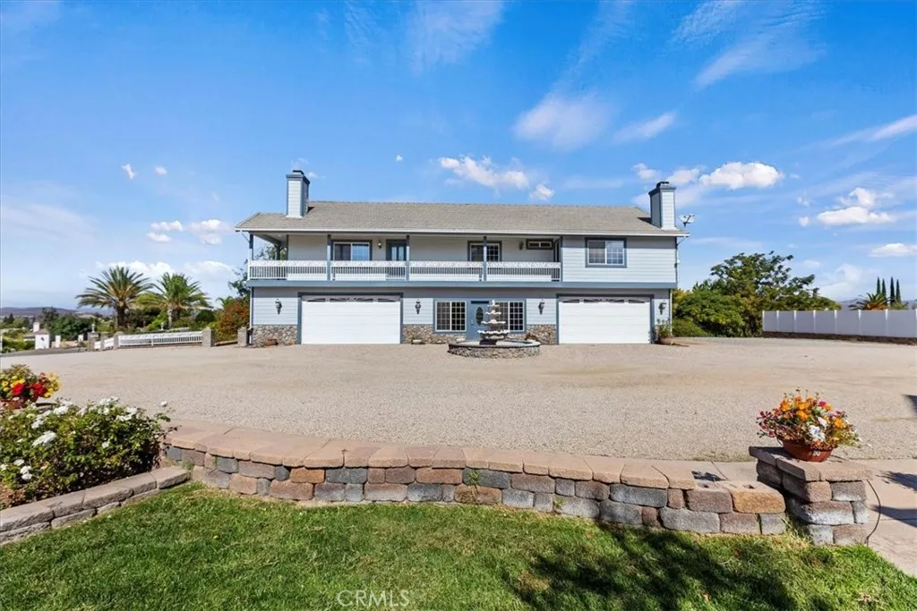 39650 Patagonia Court, Temecula, California 92591 home-pic-32